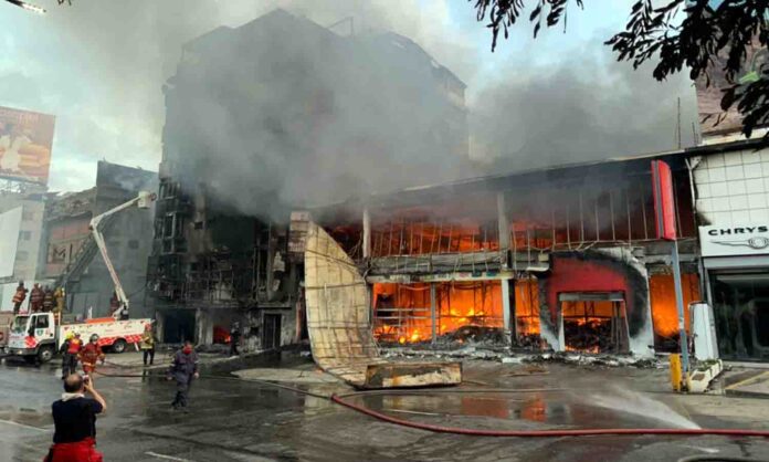 incendio en cine citta caracas incendio en cine citta caracas