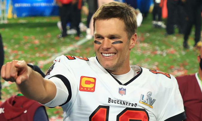 tom brady Tom Brady vuelve a la NFL para su temporada número 23.