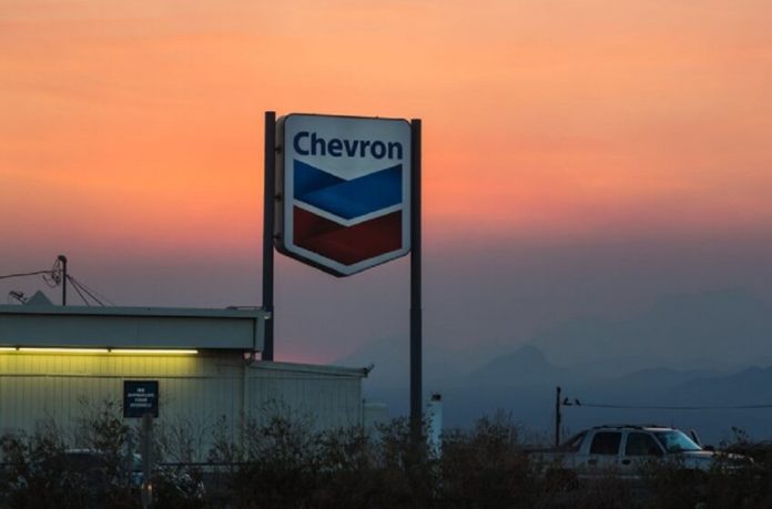 chevron_licencia-850x560 Chevron