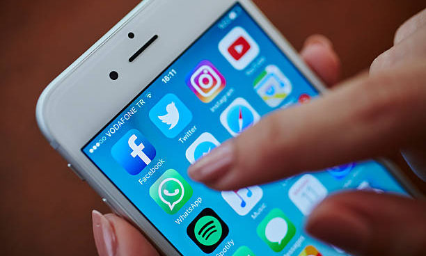 istockphoto-564606750-612x612 Actualización WhatsApp