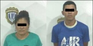 pareja estrangula hija
