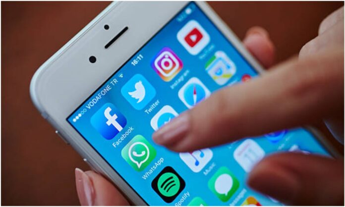 WhatsApp WhatsApp