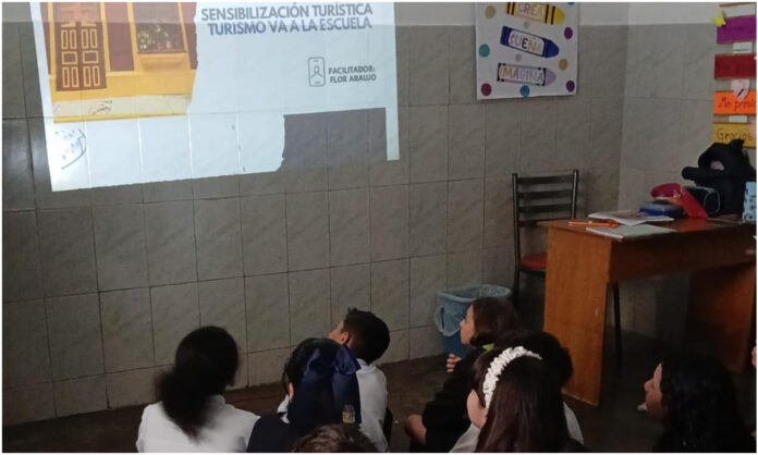 turismo va a la escuela