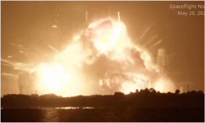 explosión cohete