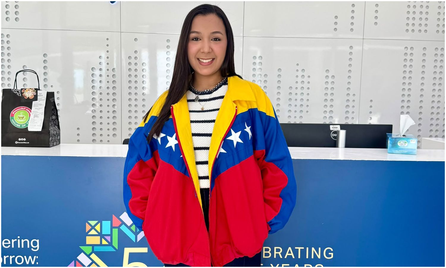 Marabina Valeria Revilla obtiene beca completa para estudiar Inteligencia Artificial en Emiratos Árabes Unidos